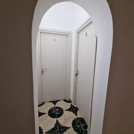 B&B Sole Nascente 테라시니