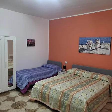 Sole Nascente 3* 테라시니